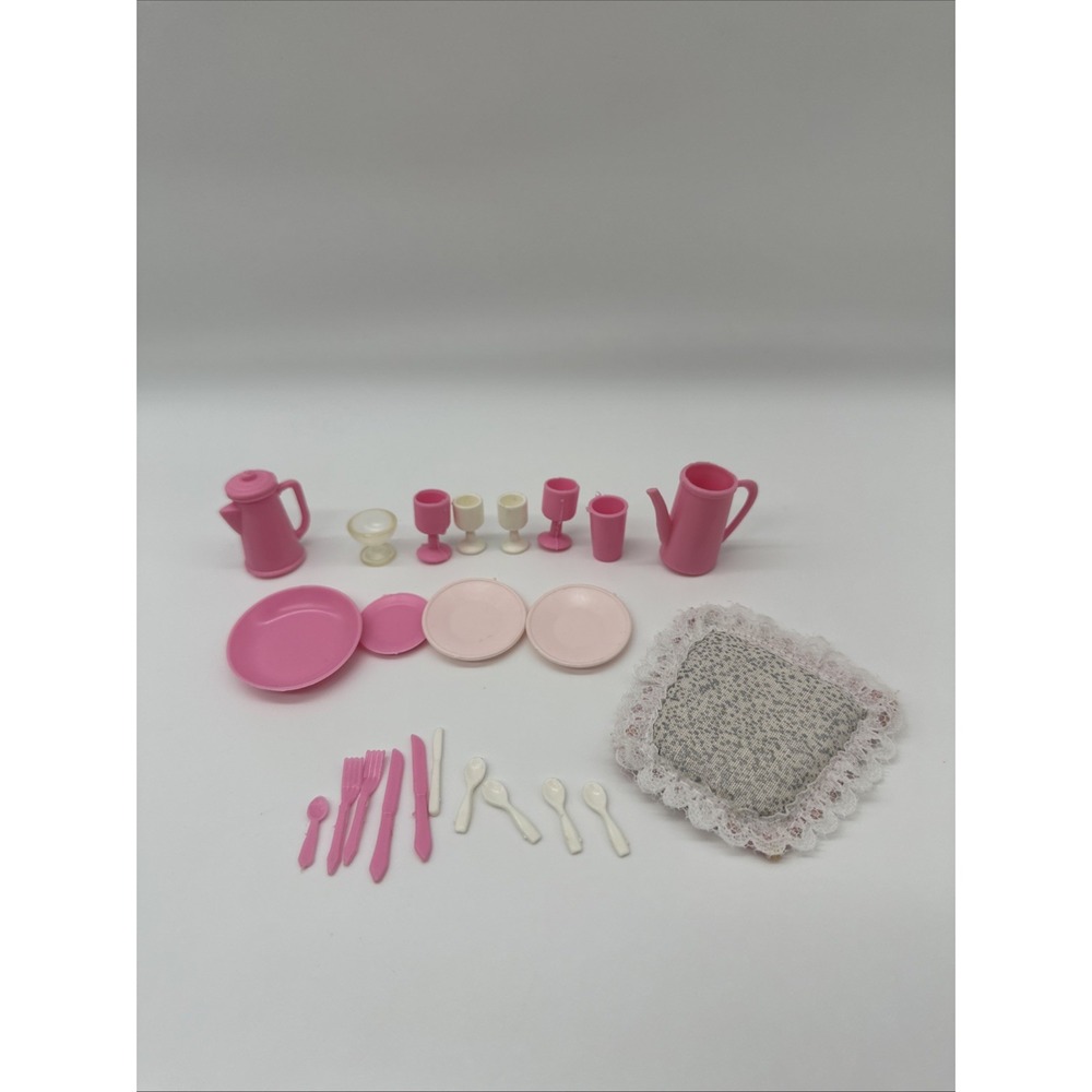Vintage 1984 Barbie Sweet Roses Mirrored Dining Table Set Accessories Lot Mattel